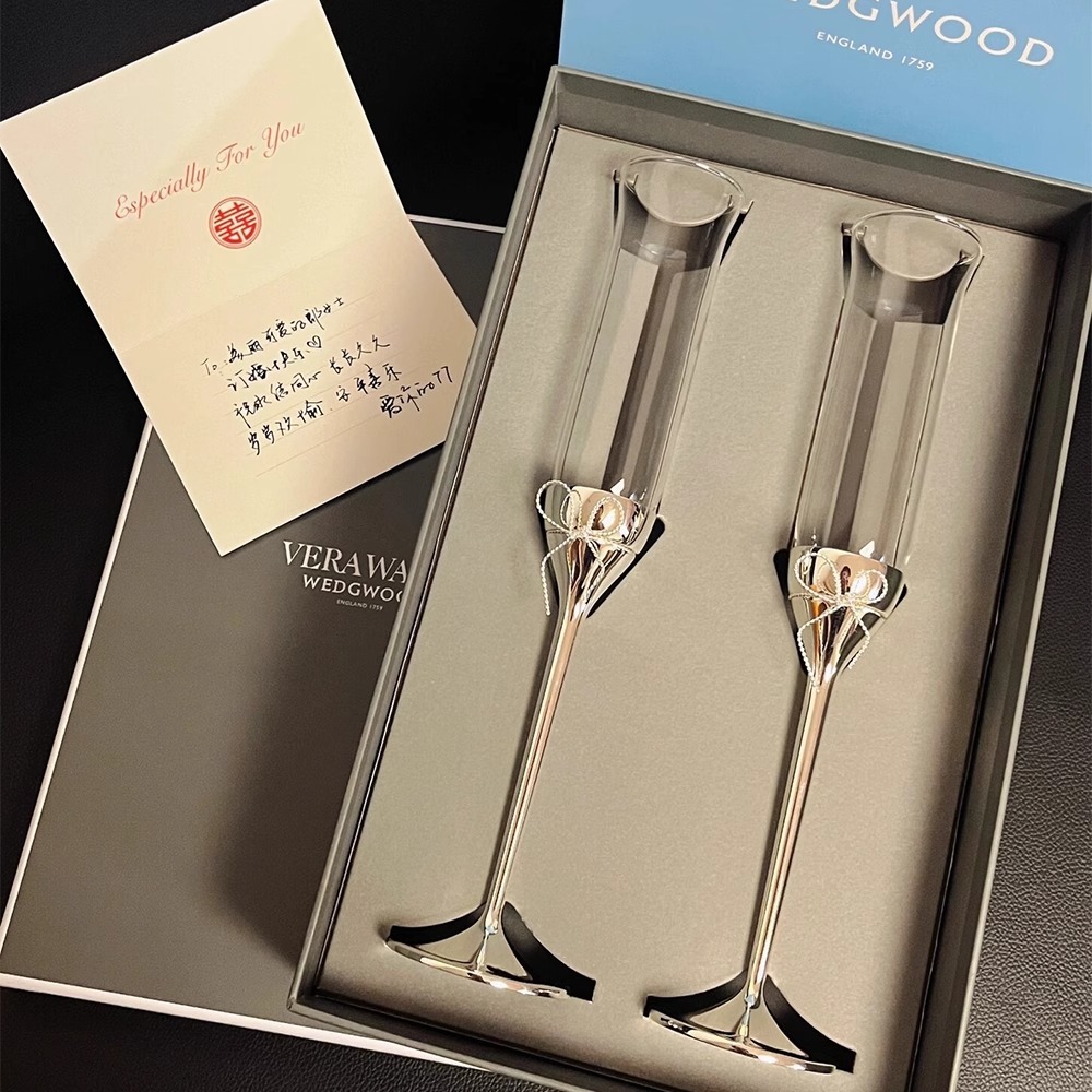 Crystal Wine Glass - Kieliszek do szampana w kształcie węzła