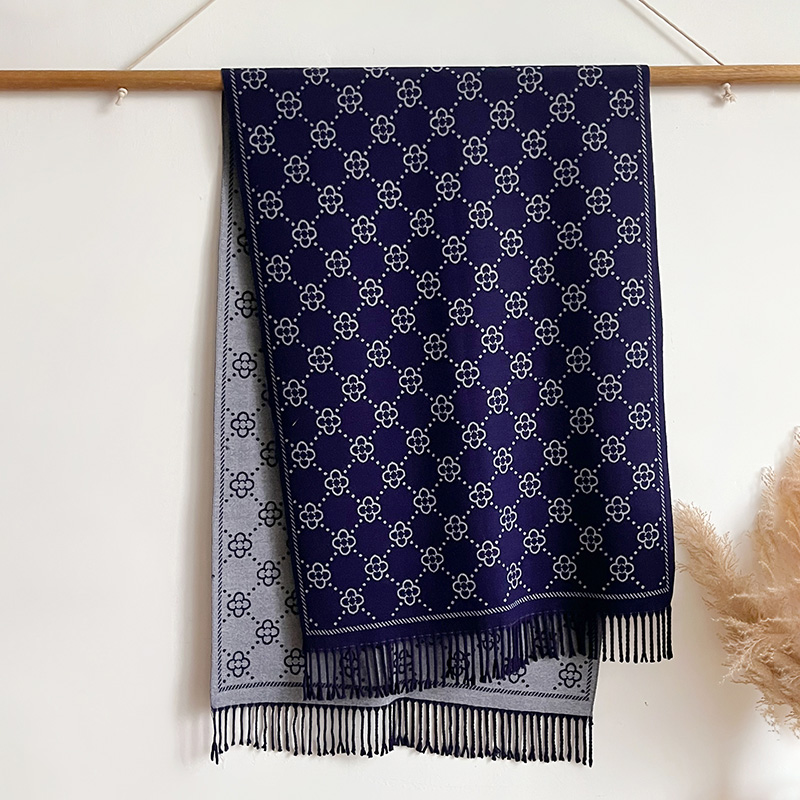 Marki Żakardowy wzór Zimowy dw – Cashmere Throw Blanket recenzja i cena